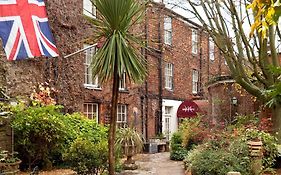 Mercure Salisbury White Hart Hotel & Apartments
